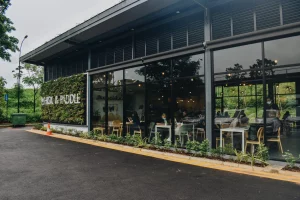 Whisk Paddle — Best Riverside Cafe - There is a very specific kind of optimism that happens before going out to eat with kids.